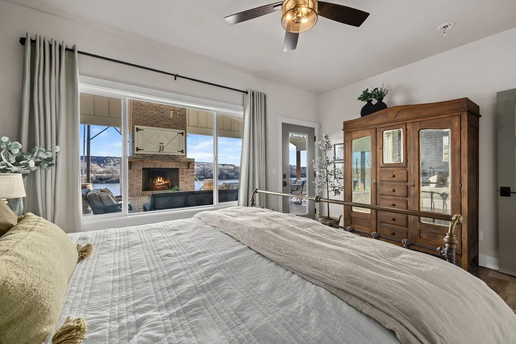 7858RiverFrontDr-80.jpg