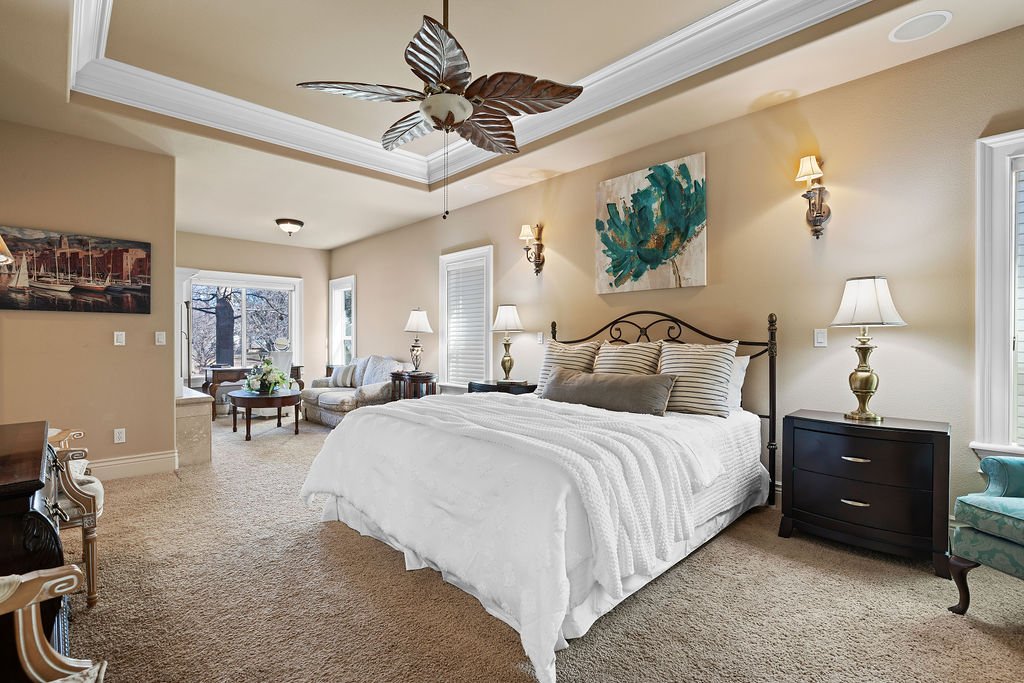 636WColchesterDr-49.jpg