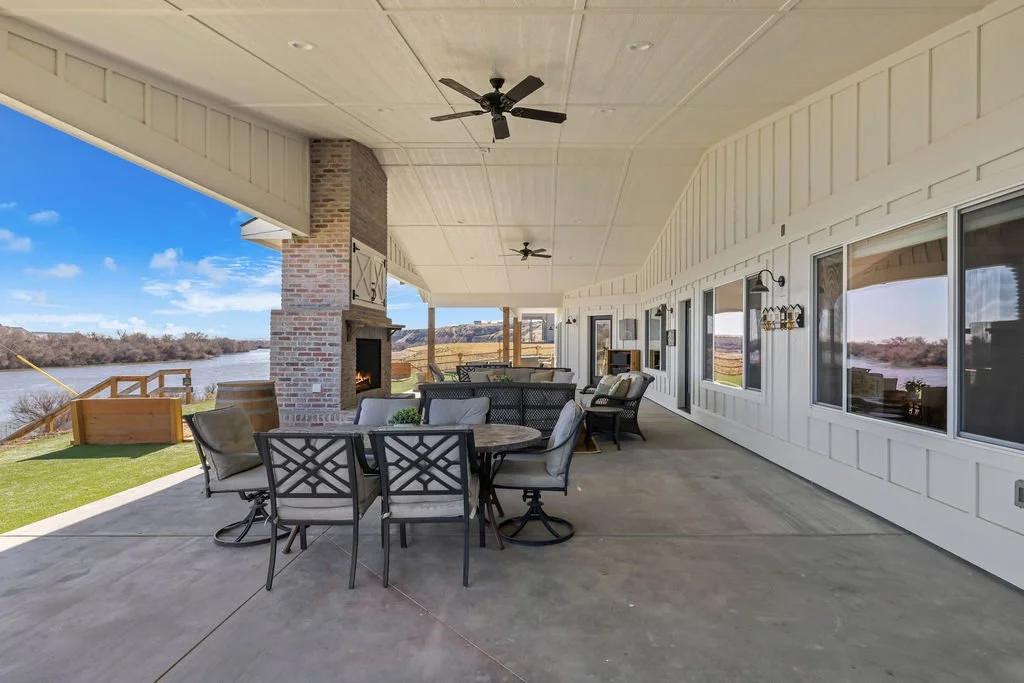 7858RiverFrontDr-98.jpg