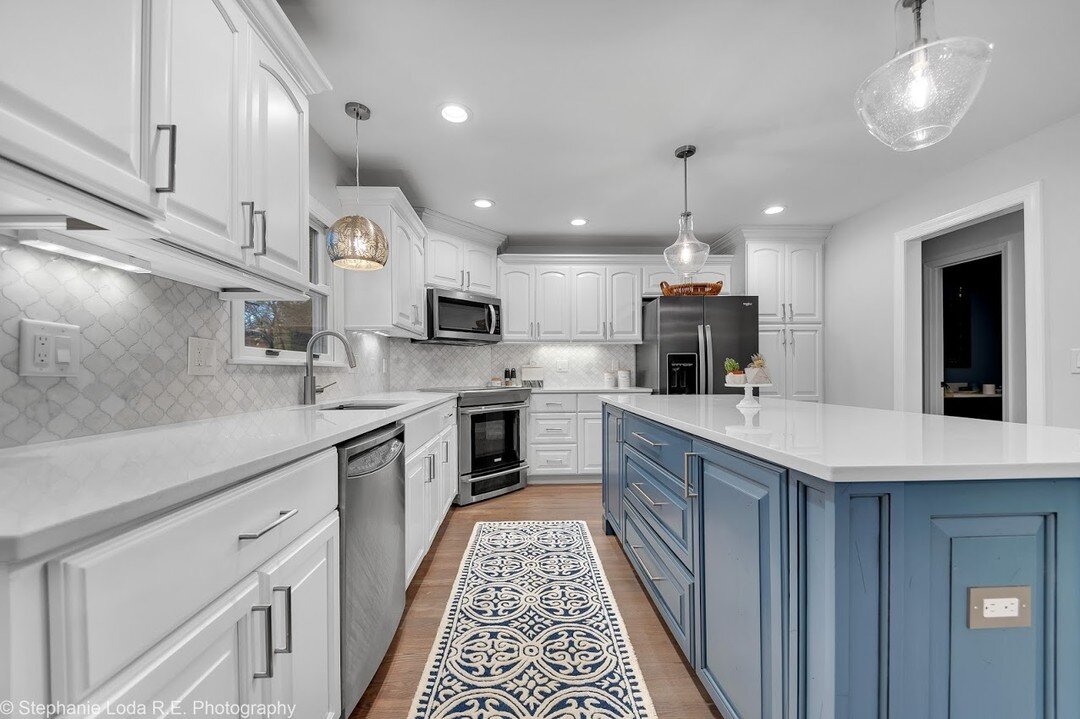 When you work with us, you don't' have to go any where else. That's what our customers love most about us. You have enough to think about, your home project shouldn't be stressful.
.
.
.
#litchfieldhillsmarbleandgranite #lhhomedesigns #homestyle #hom