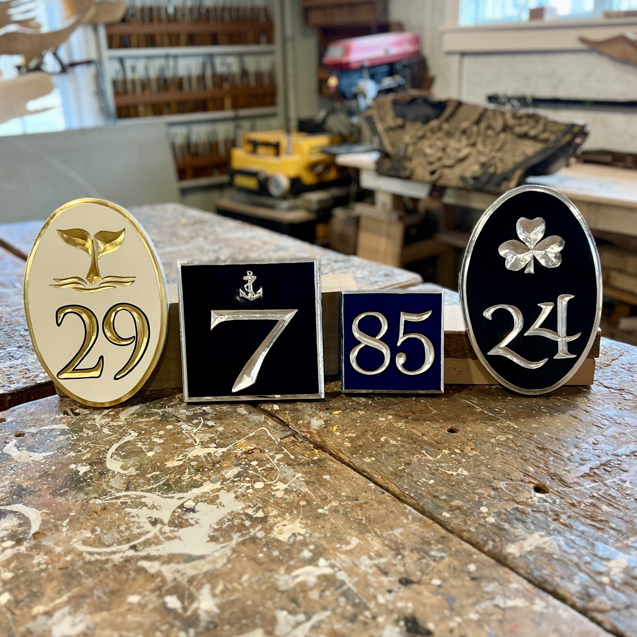 House Number Signs. Spruce up your curb appeal with a custom, hand carved house sign. See www.kukstis.com for more examples

 #handcarved #functionalart #goldleaf #handcarvedsigns #scituatewoodcarver #madeinmassachusetts #housesigns #scituateharborma