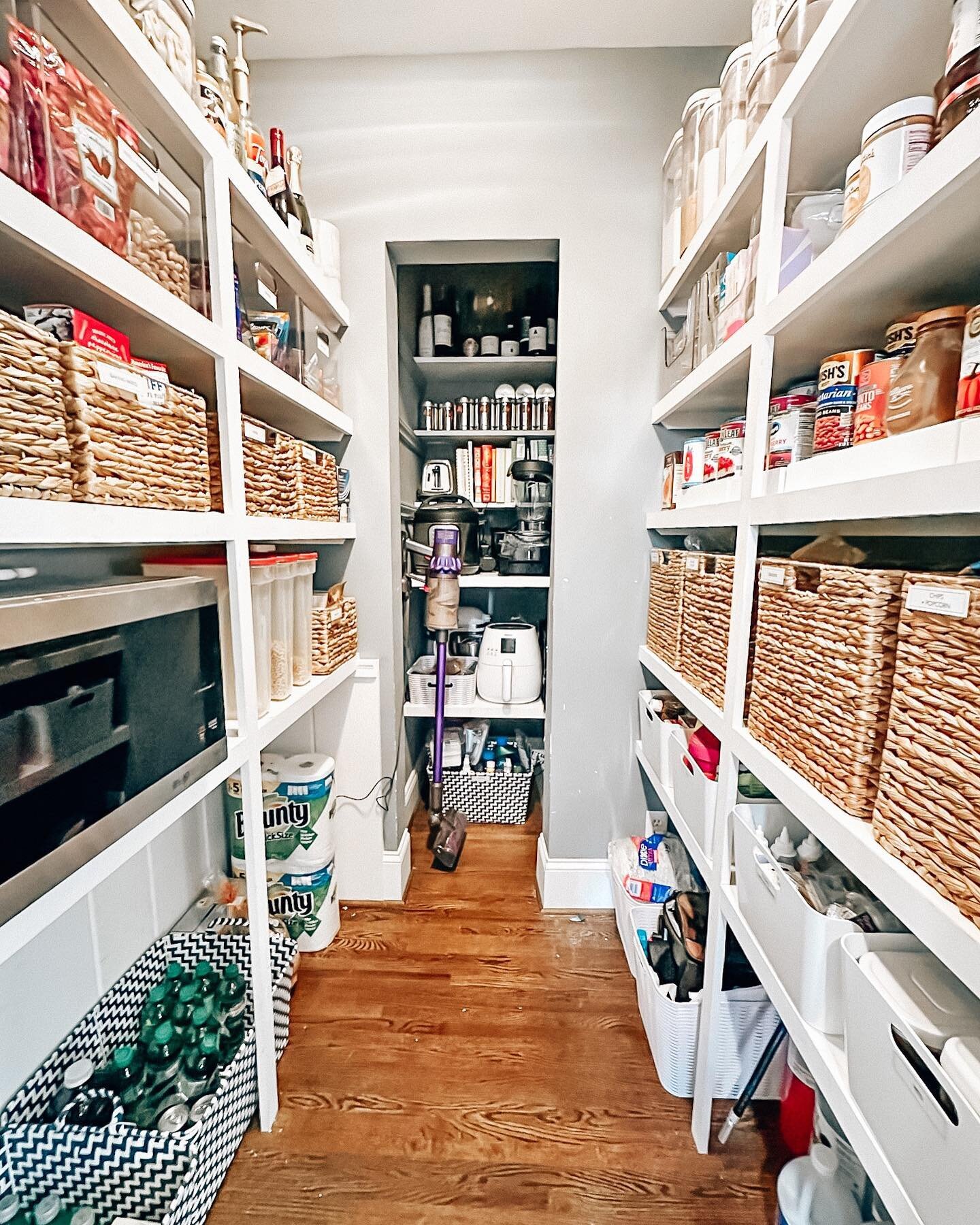 never let great storage go to waste - with the right product, even the trickiest spaces can be functional! 

#pantryorganization #organization #getorganized #tidy