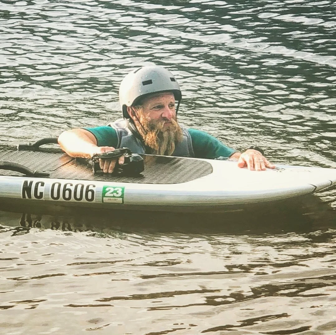 Hans - the Big Man from Jade Mtn Builders. Crushing it !
#Unstoppable
#neverquit
#liftfoils
#efoil 
#asheville 
#efoilcarolinas