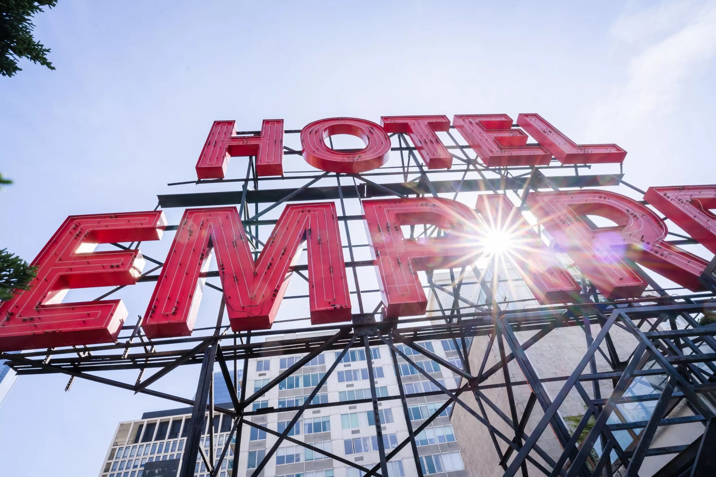 Neon Sign – Foto de The Empire Hotel, Nova York - Tripadvisor