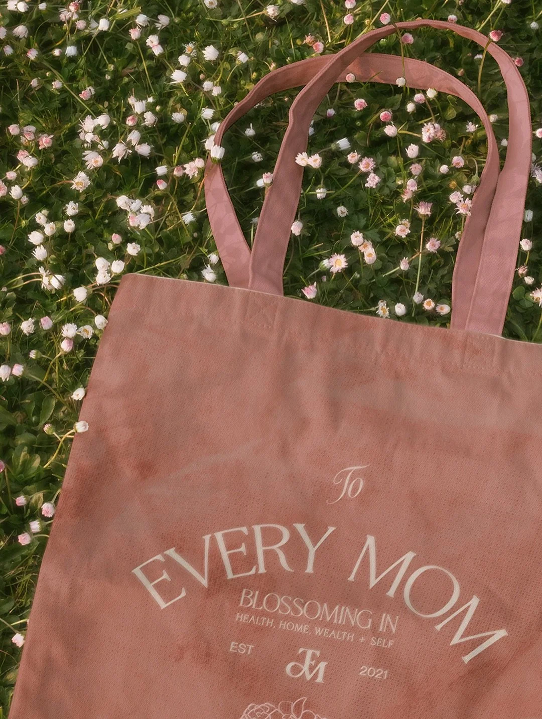 Motherhood content has been overly polished to perfection.

Unattainable aesthetic feeds, somehow spotless homes, and content that just skims the surface. But how can women relate to something that&rsquo;s not real?

When To Every Mom came to us, the