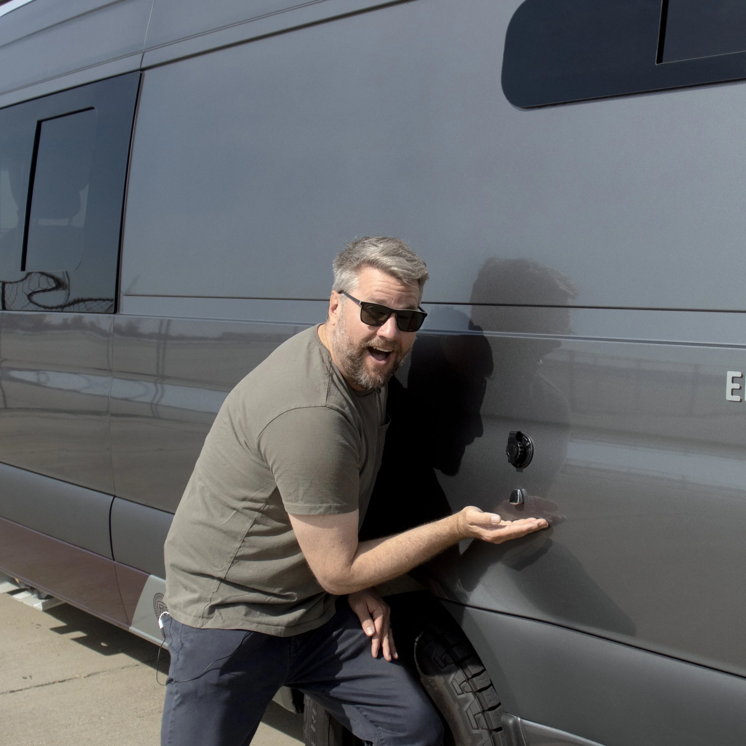 VIDEO: Hey, Noah! What's That Silver Thing on the Side of the Van?