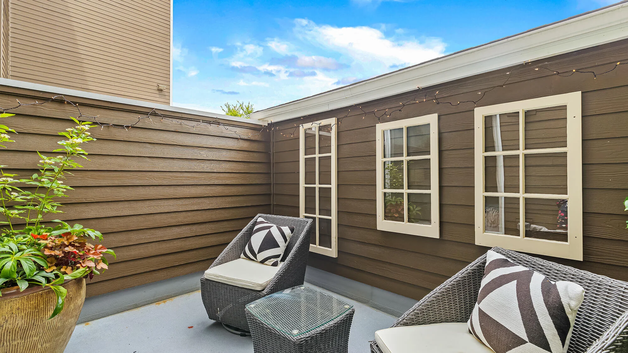 view of balcony with outdoor furniture 