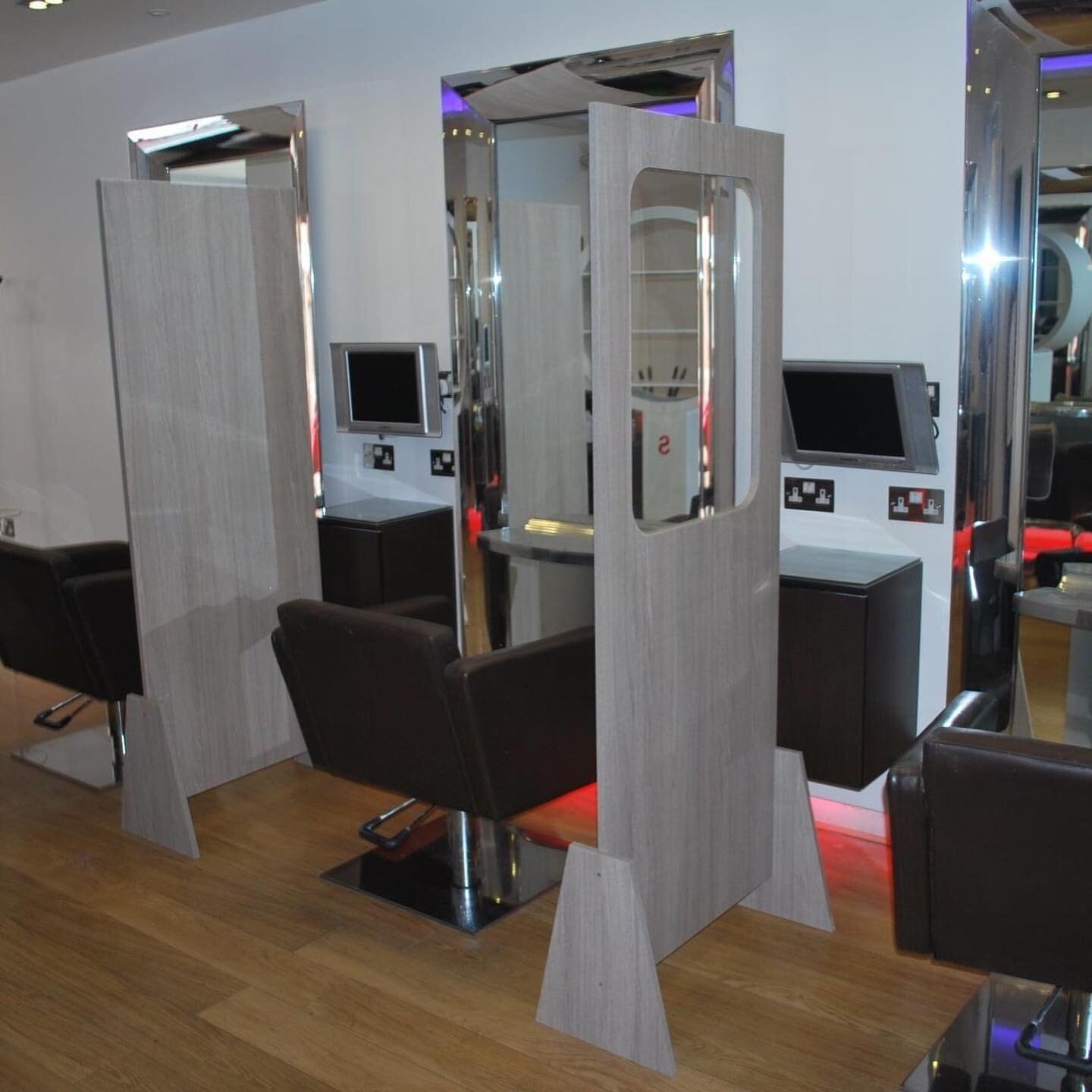 We manufactured these social distance bay dividers for local hair salon Pinkx with the capacity to manufacture more.
.
SIzes approx - 183 cm ( 6 ft 2 ) x 67 cm x (2ft 2 ). Other sizes available on reqest.
.
Local free delivery or can arrange further 