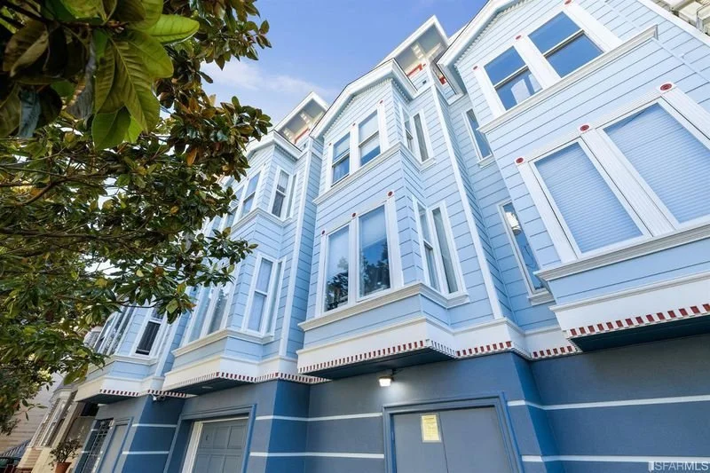 $1,660,000