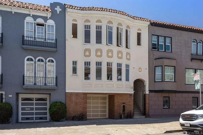 $3,400,000