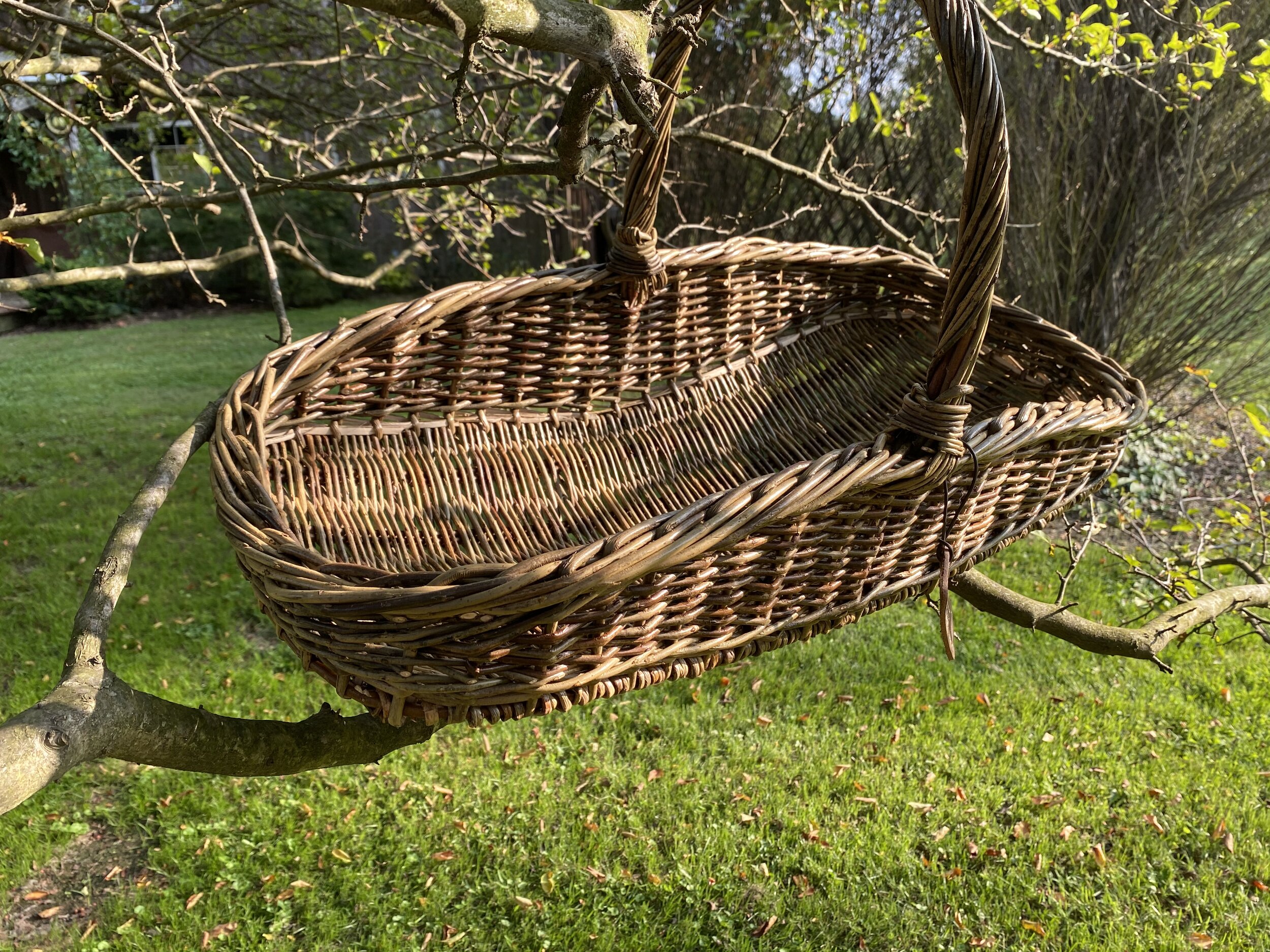 Willow Craft Kit Bread Basket Fruit Bowl Make at Home Kit Willow Weaving Kit  Display Basket Willow Weaving Garlic Bread Basket 