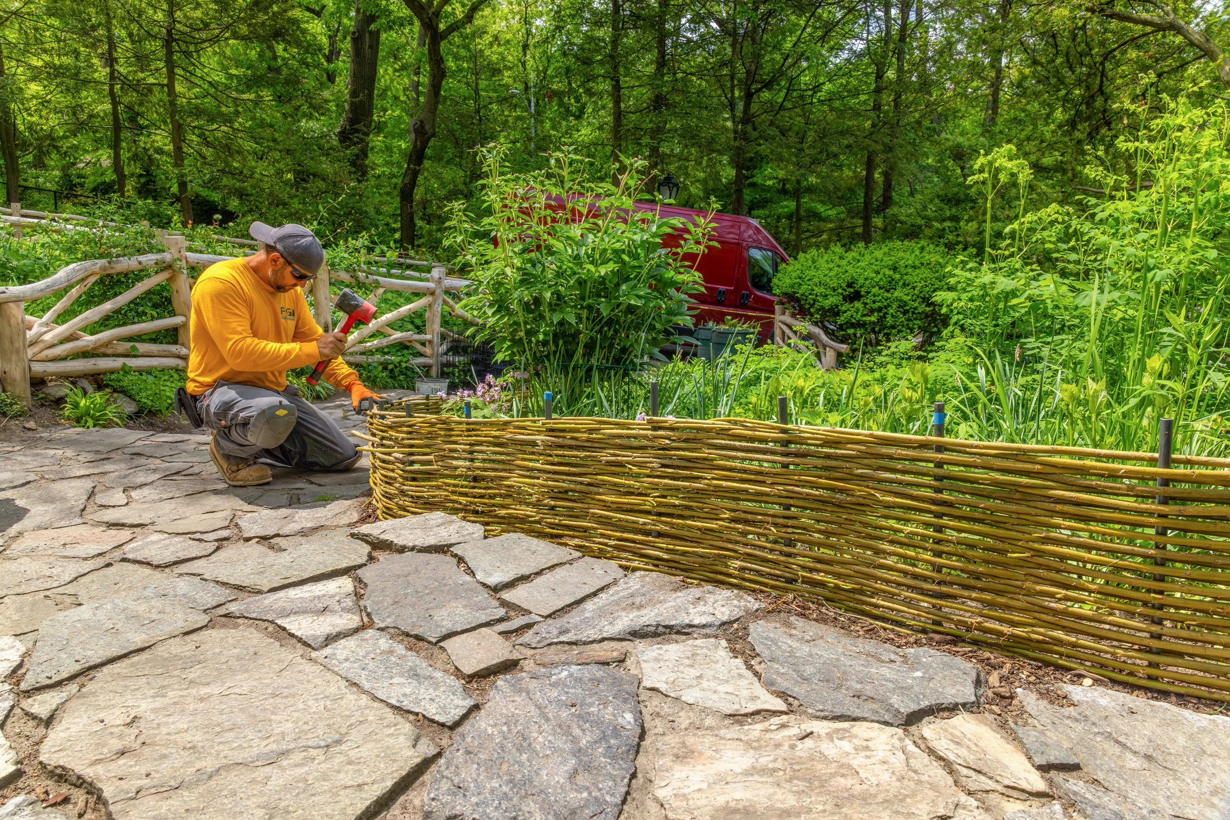 ShakespeareGarden_WattleFence_20260513_17.jpg