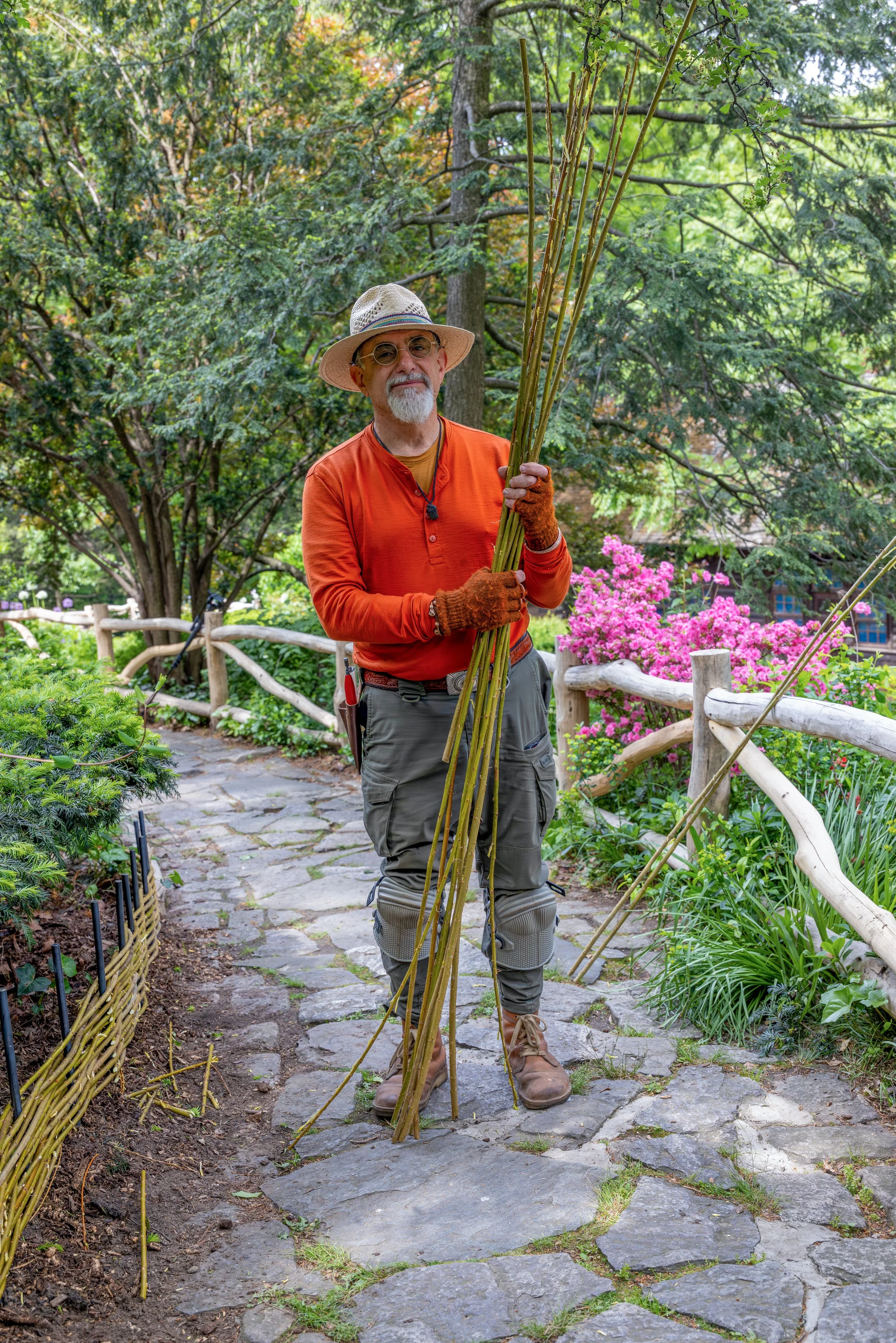 ShakespeareGarden_WattleFence_20260513_14.jpg