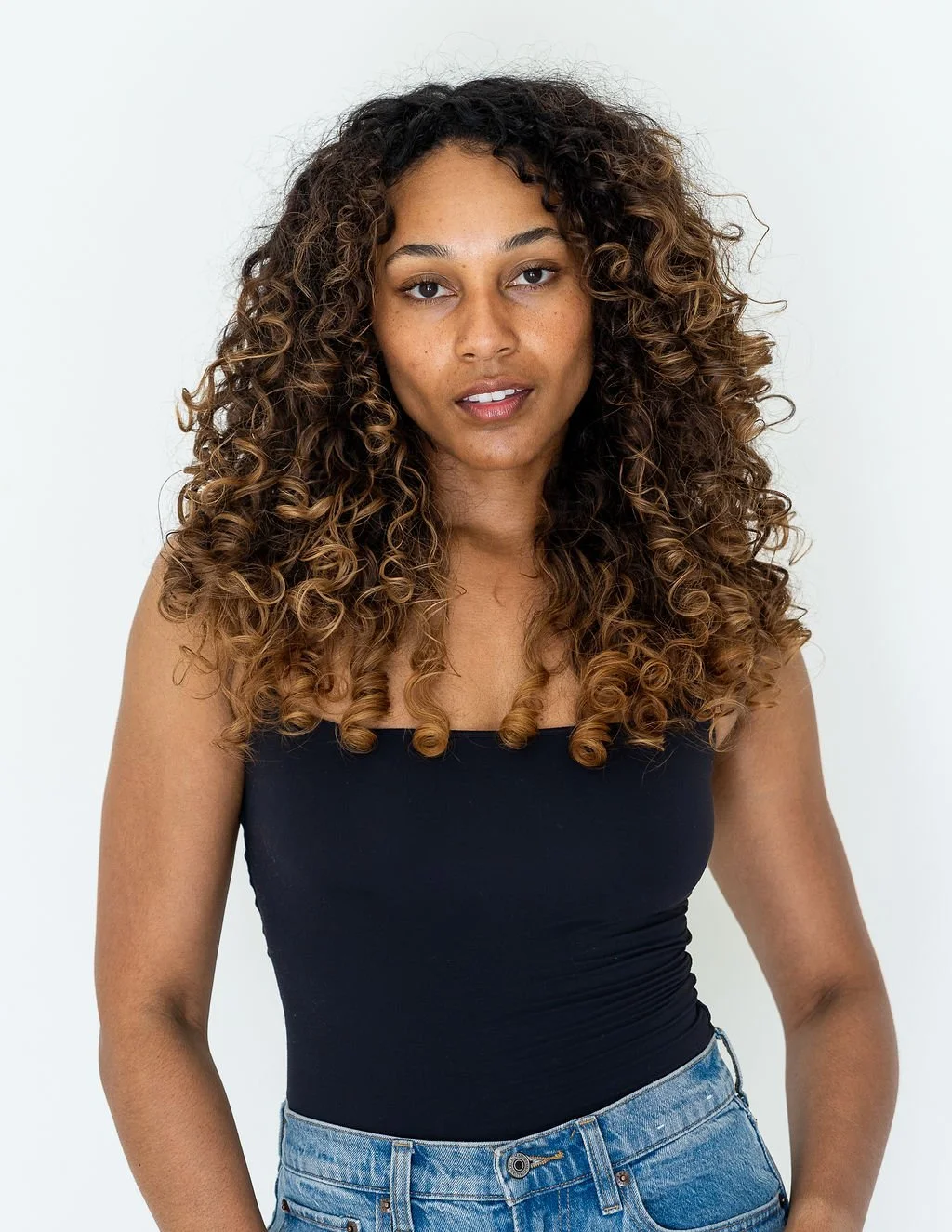 Nicci-Headshots-3-22-26-129 (1).jpg