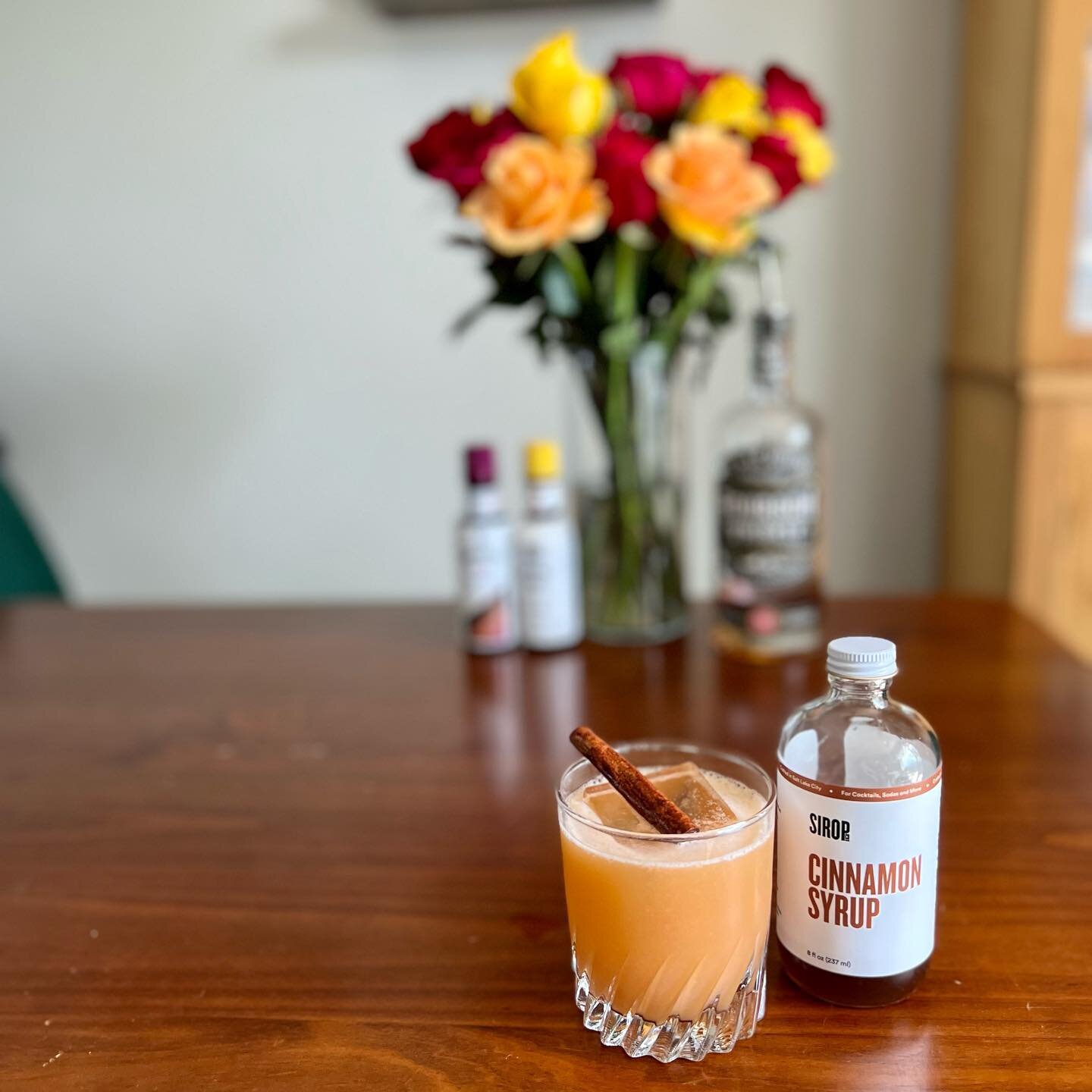 New riff on a Whiskey sour we&rsquo;re calling&hellip;

The Campfire Sour
2oz @shdistillery bourbon
1oz @sirop_co cinnamon syrup
1oz fresh lemon juice
2 dashes @angosturahouse aromatic bitters
1 dash @angosturahouse chocolate bitters

Shake all ingre