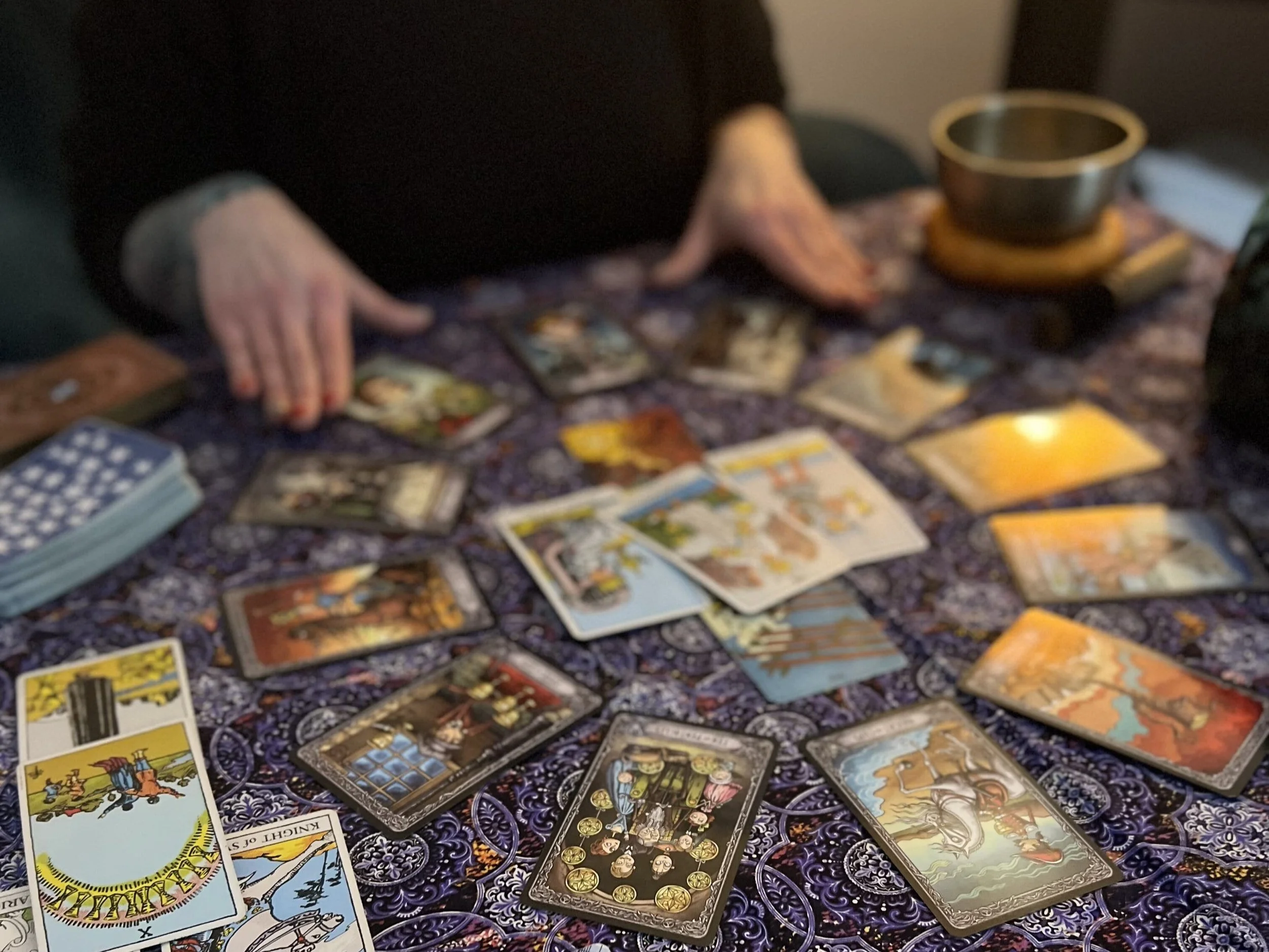 tarothands.jpg