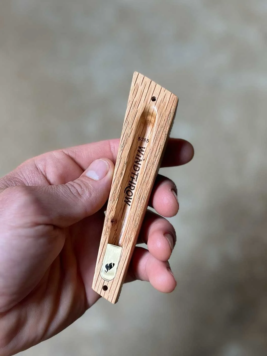 wooden-oak-mezuzah-with-shin-7.jpg