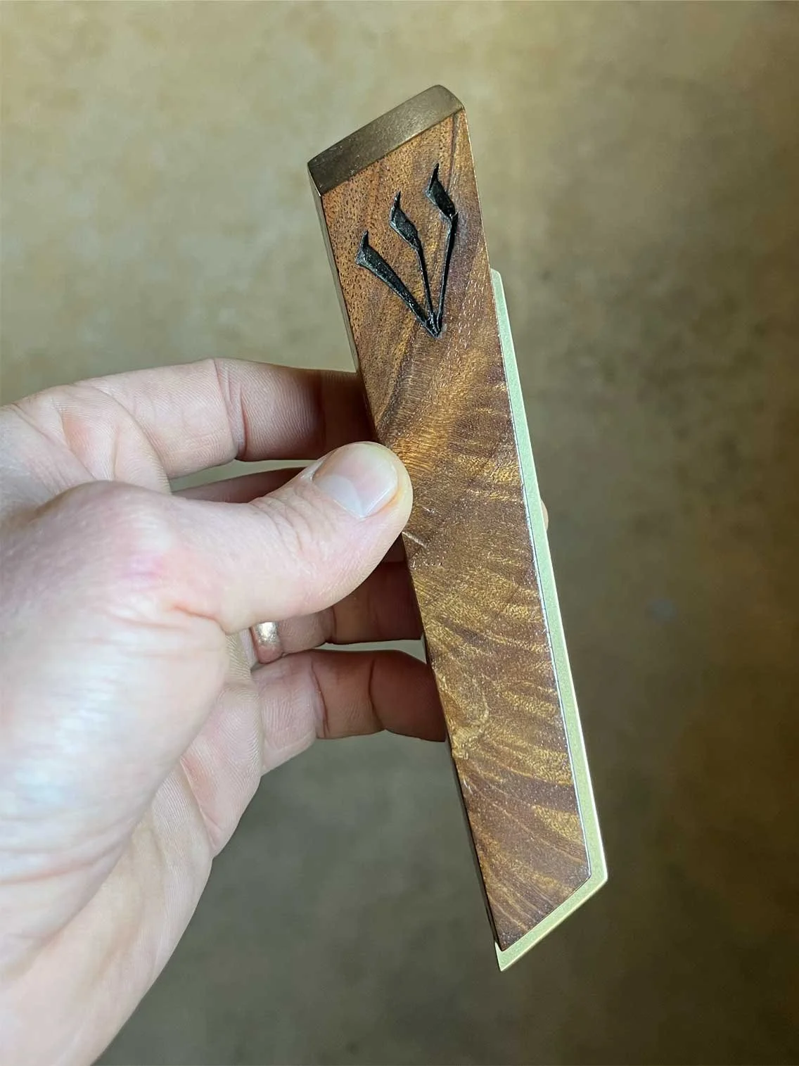 figured-walnut-mezuzah-8.jpg