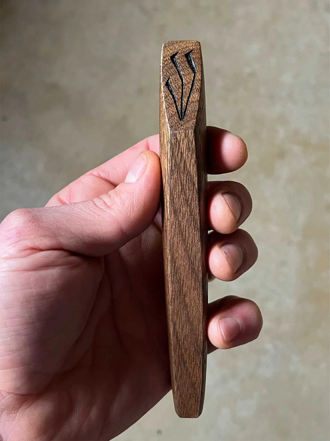 walnut-emb-mezuzah-7.jpg