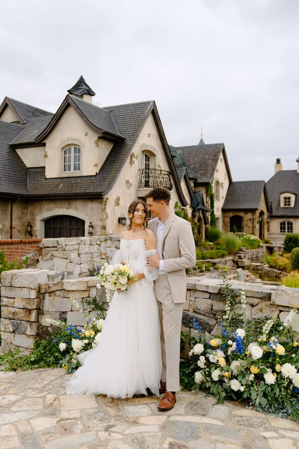 chateau-de-lis-luxury-wedding-18.jpg
