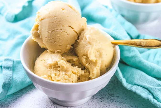 Easy Mango Coconut Ice Cream