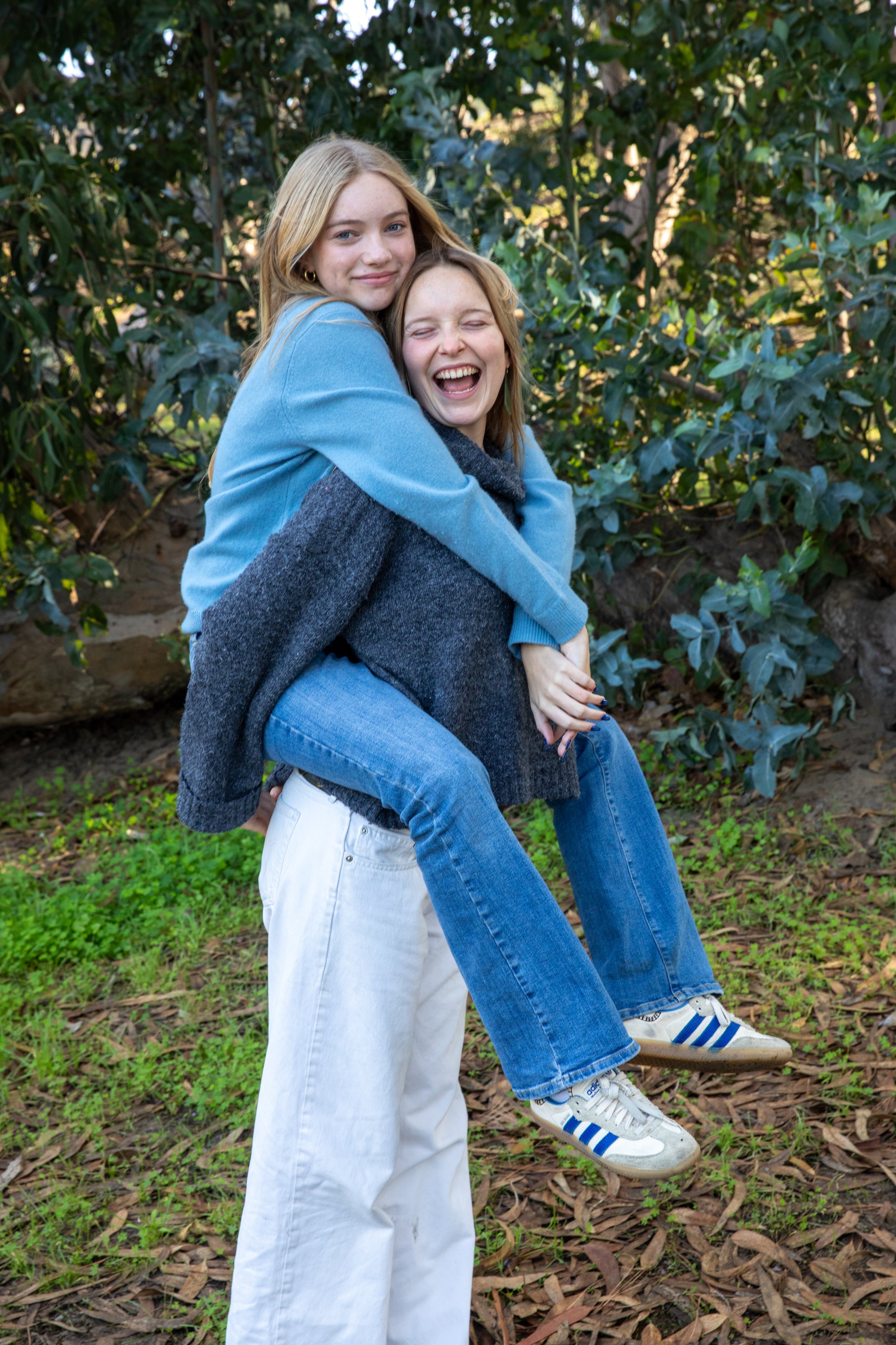 Sisters_FallFamilyPortraits_BayAreaPhotography_LawrenceLauterborn.jpg