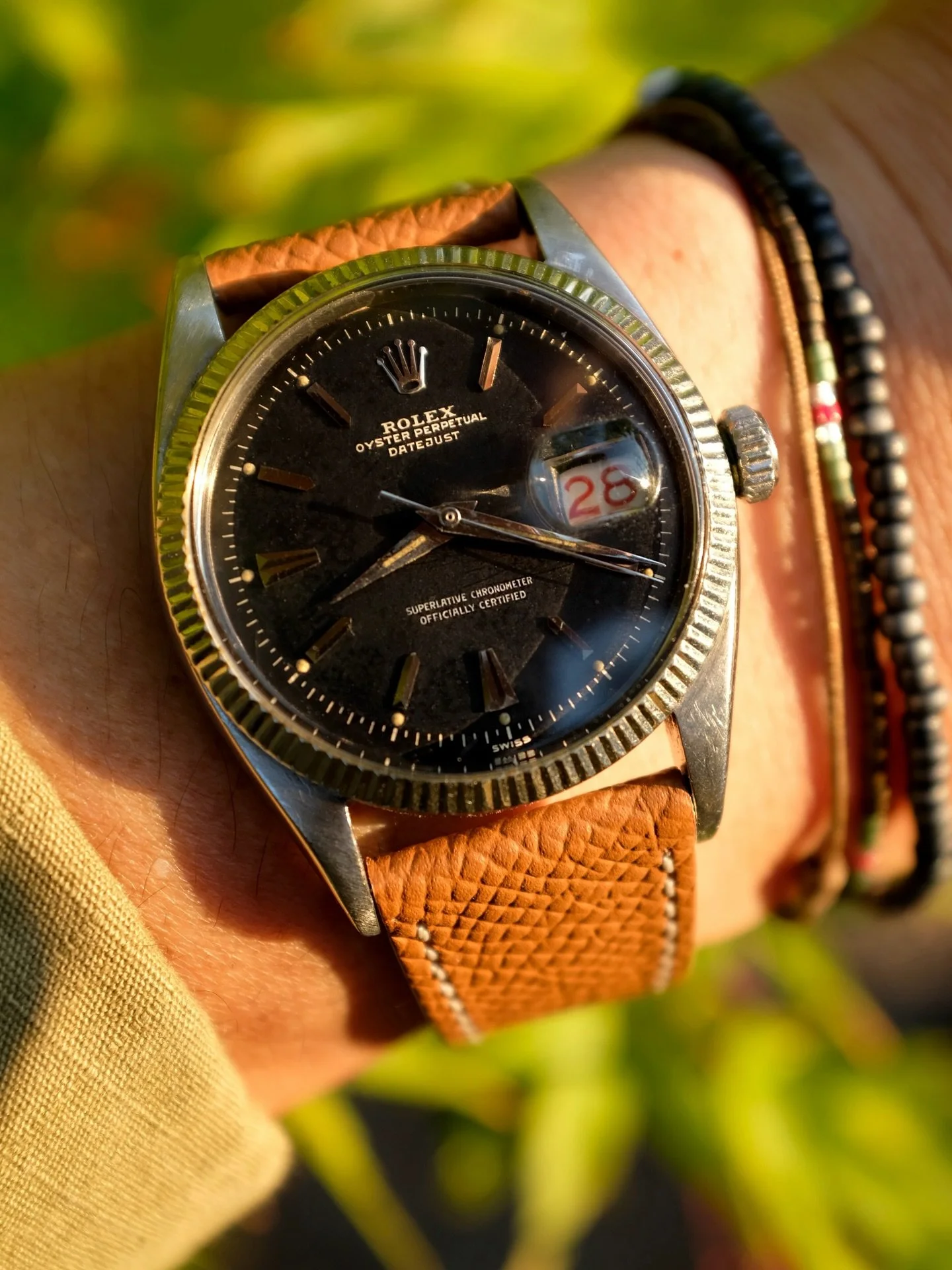 There are a lot of words one could use to describe a 1950&rsquo;s Datejust but &ldquo;boring&rdquo; could never be one of them. 

-1958 Rolex Datejust 6605