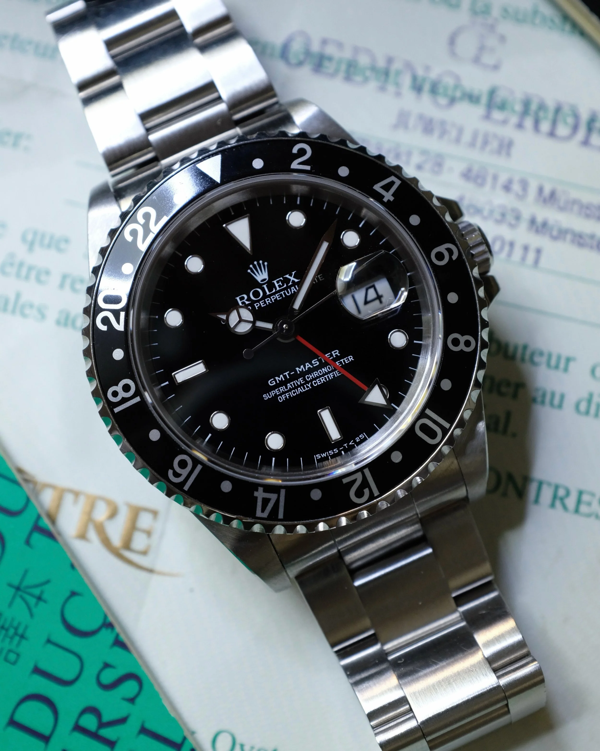 An independent GMT hand is cool and all but I still prefer a true quickset date function. 

-1994 Rolex GMT-Master 16700 full set