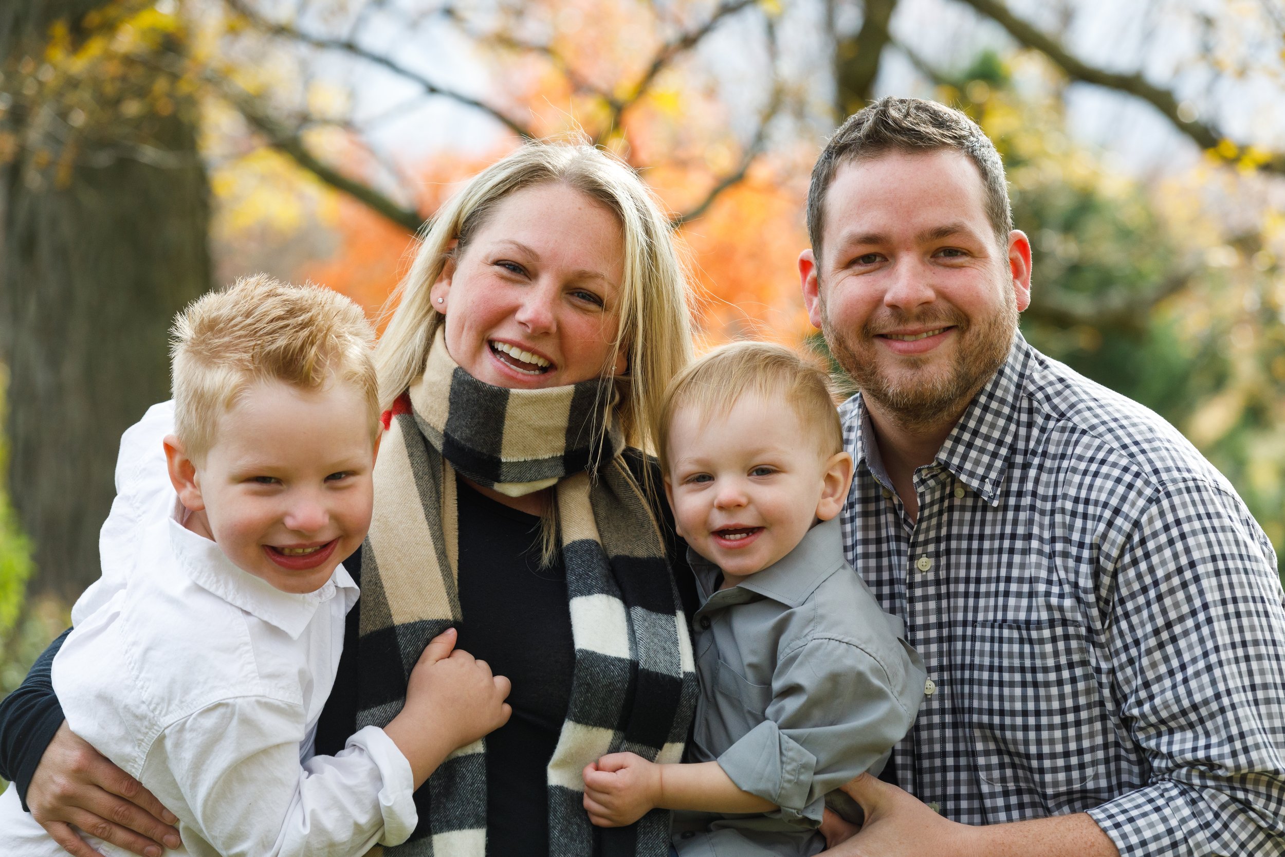 GMP_Jensen-GoldenFamily-9312.jpg