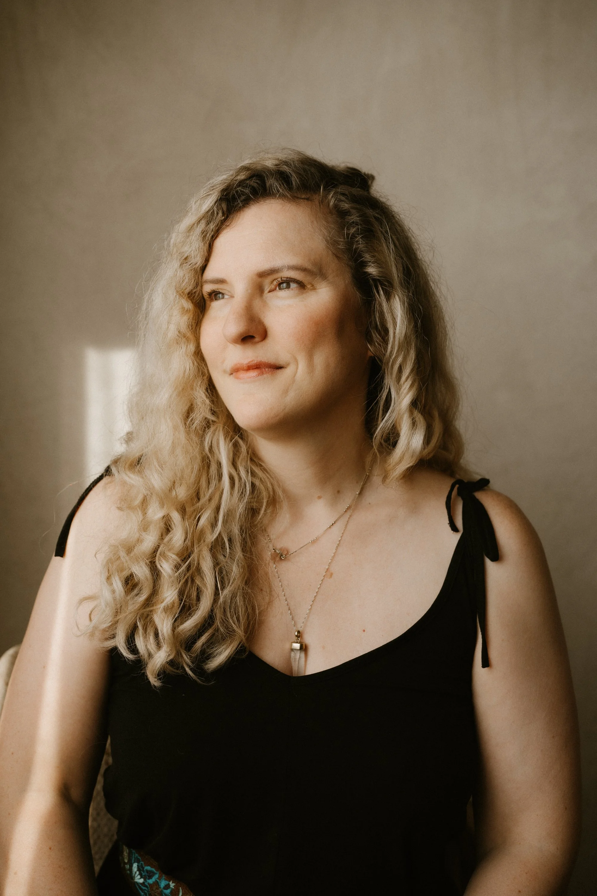 Kelly Gray Bio Photo