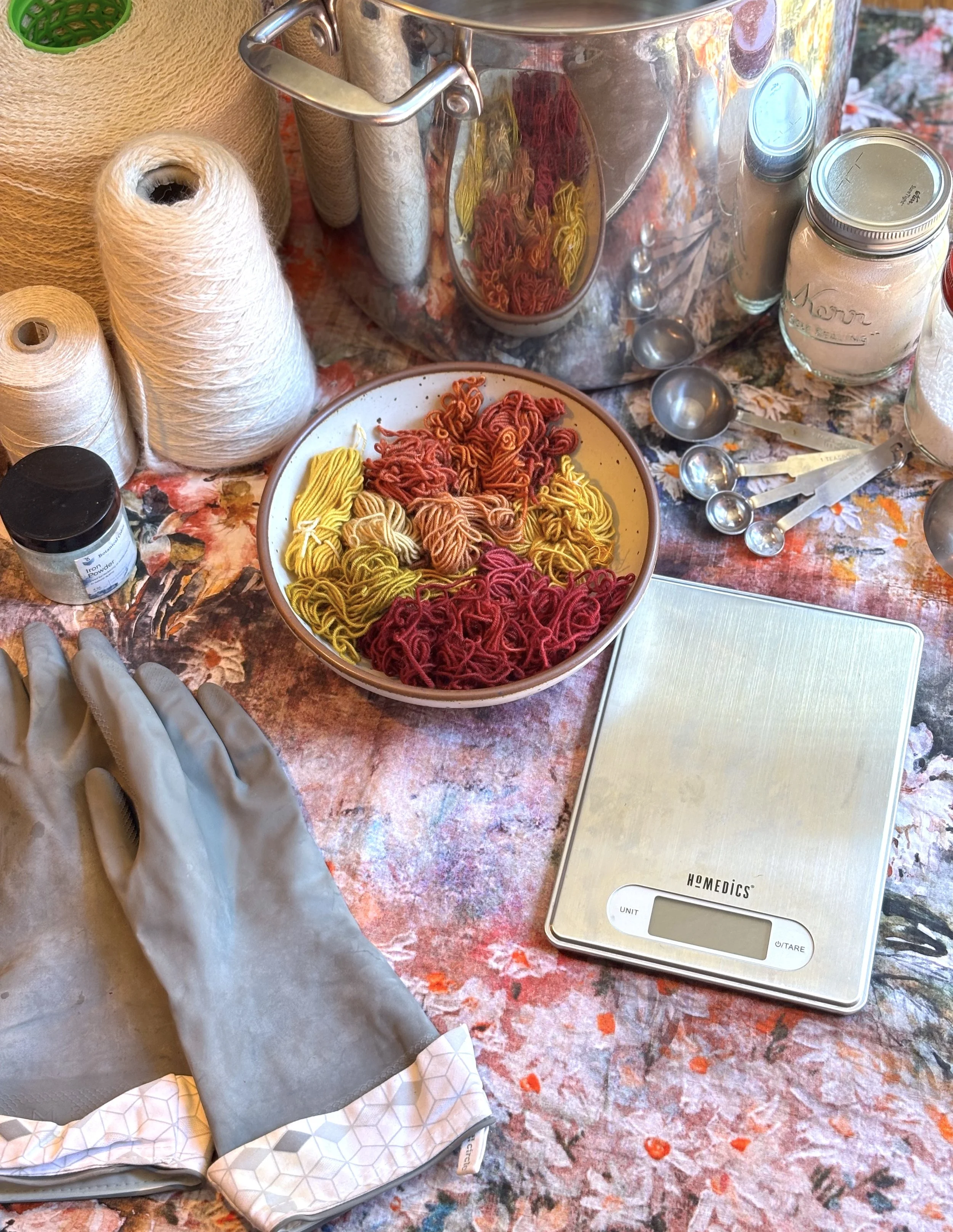 Weaving with Naturally Dyed Yarn - Atelier Reno.3.jpg