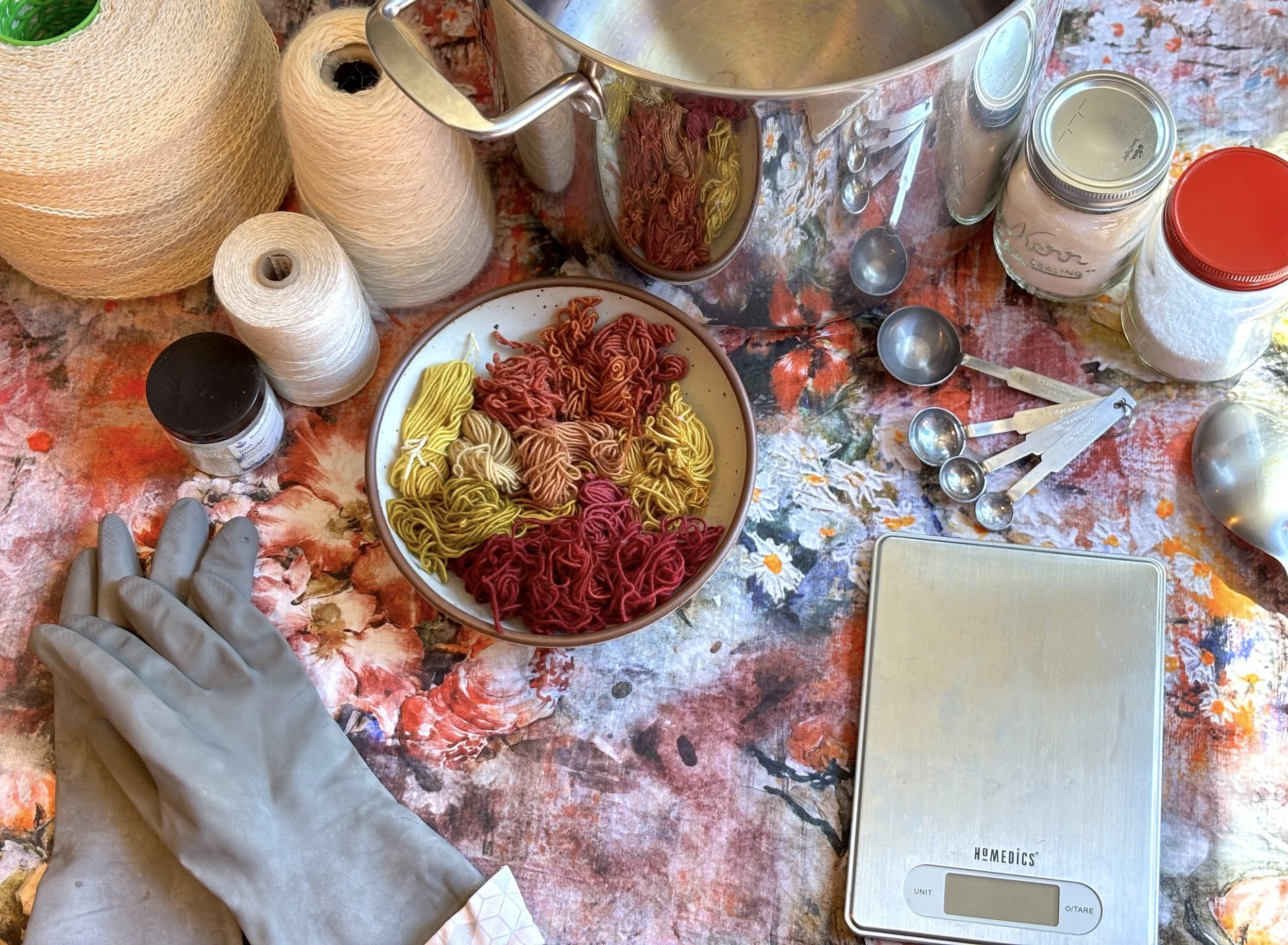 Weaving with Naturally Dyed Yarn - Atelier Reno.2.jpg