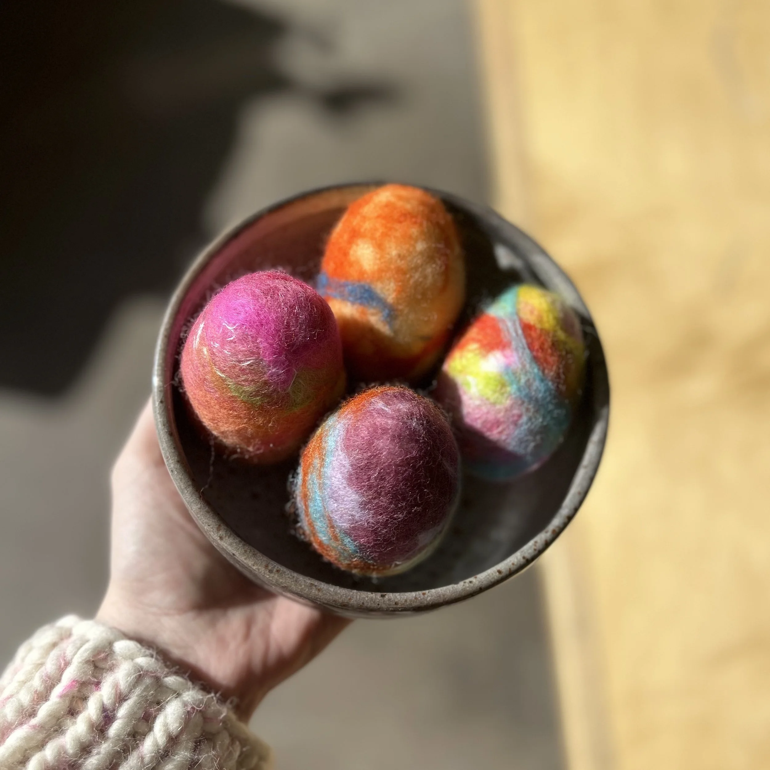 [mar 13] intro to wet felting: spring eggs