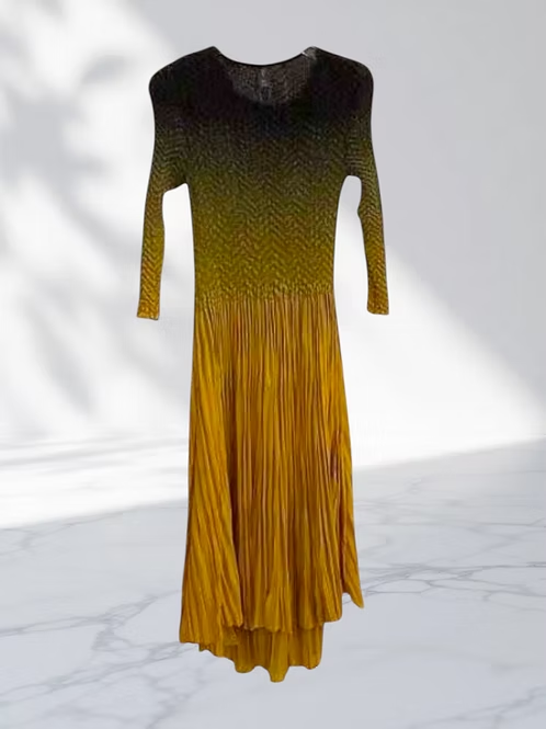 NEW! Ombre Pucker 3/4 Sleeve Dress in Mustard