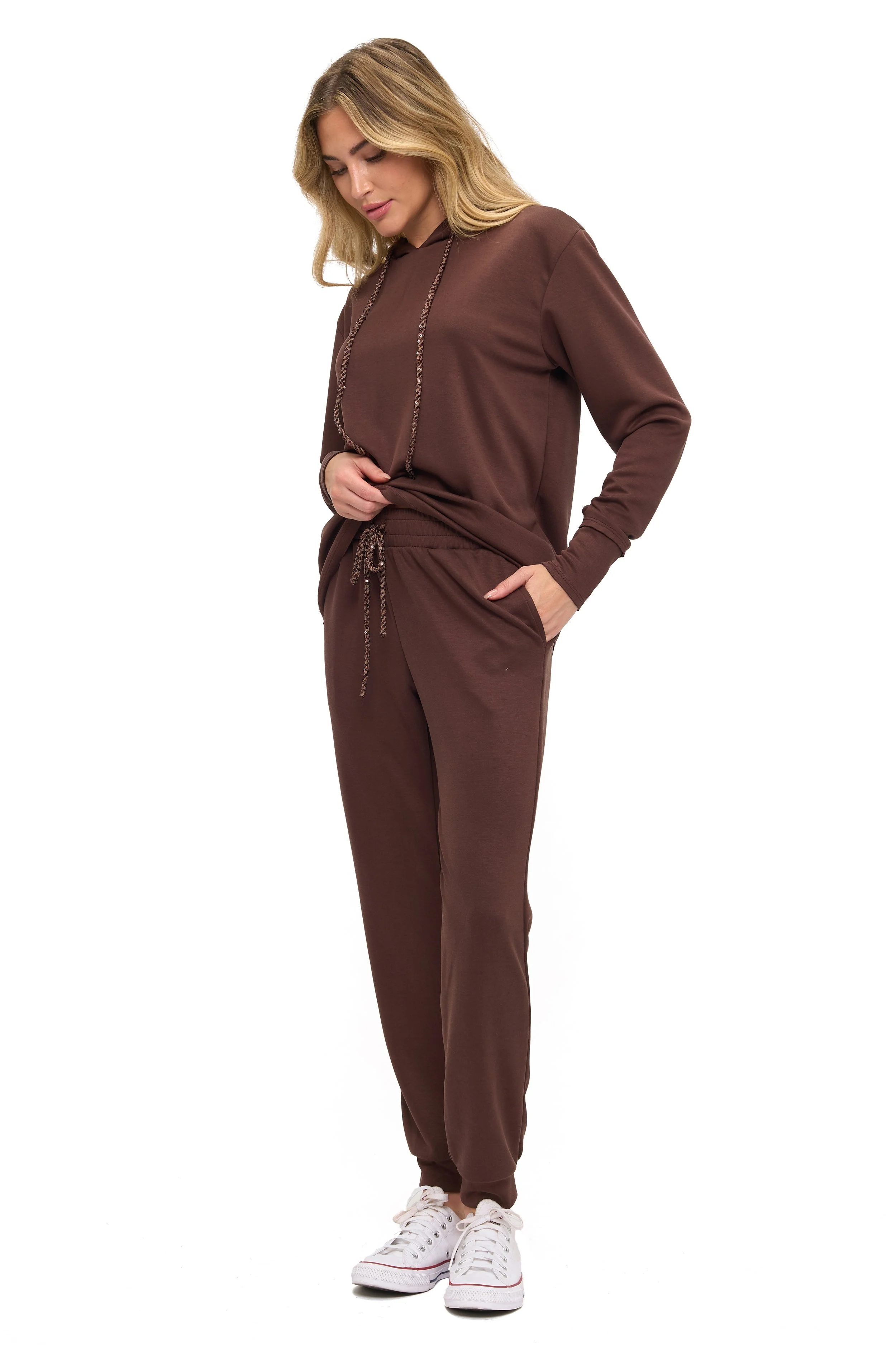 T1616-P533-K490SQ-CHOCOLATE-SET-D-LG.jpg