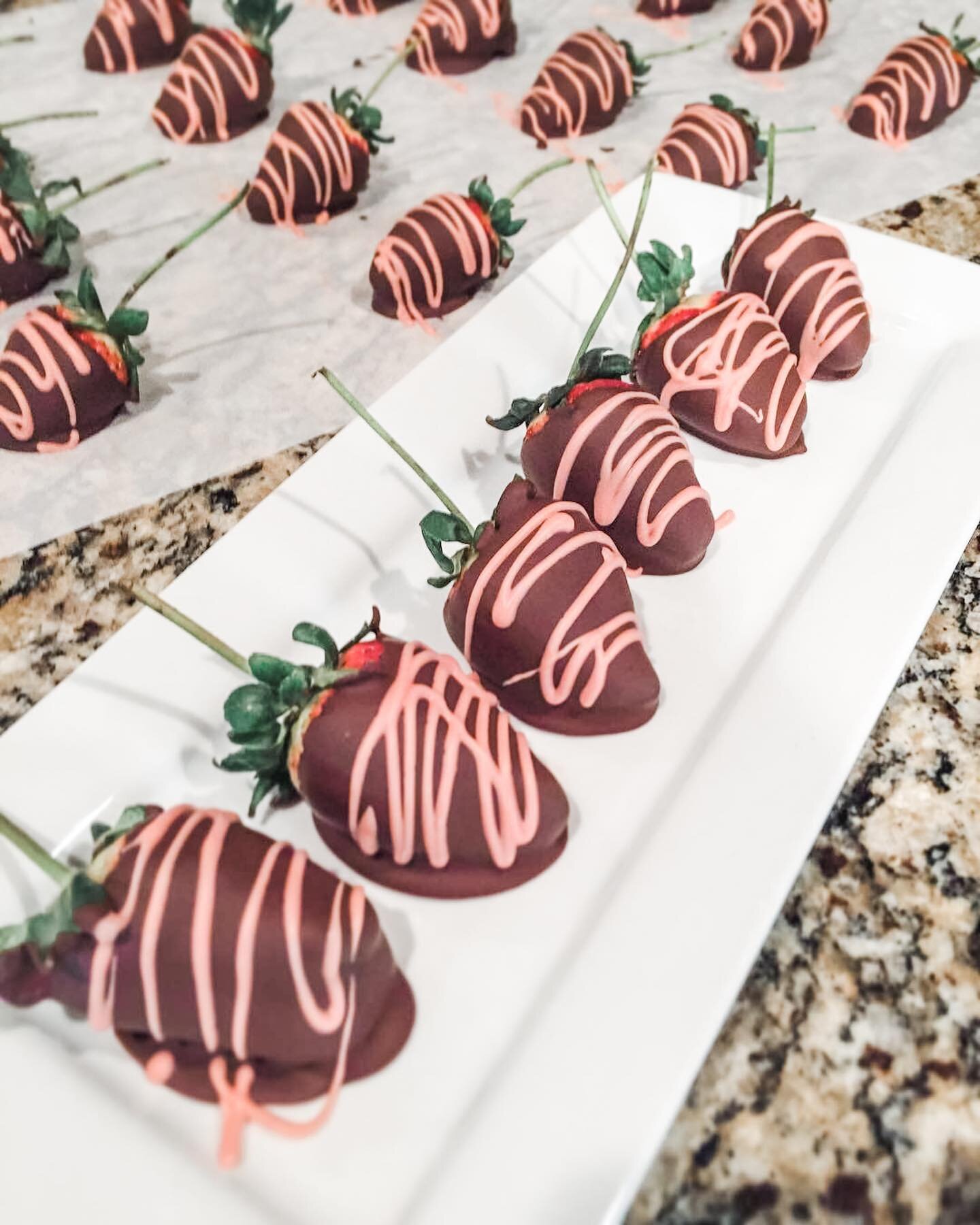 Hi Friends! Who remembers these mouth watering Dark Chocolate Covered Strawberries? In case you are wondering, I had a RECIPE blog many moons ago on a previous platform. YES I shared ALL the secrets on how to get this chocolate smooth as &lsquo;eva f