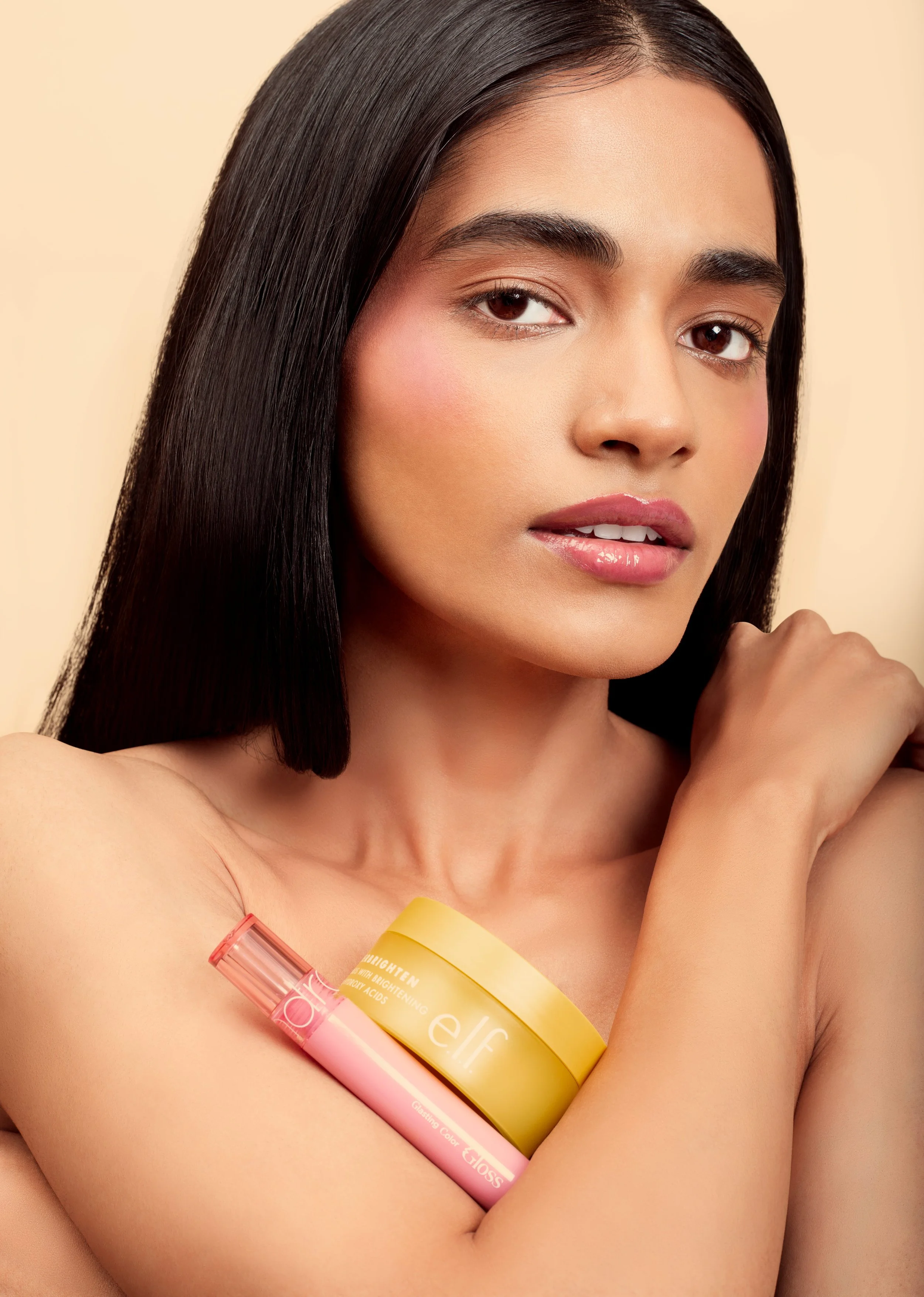 Dipti Pawar photographed by Tarishi Gupta and produced by Gifty Studio 