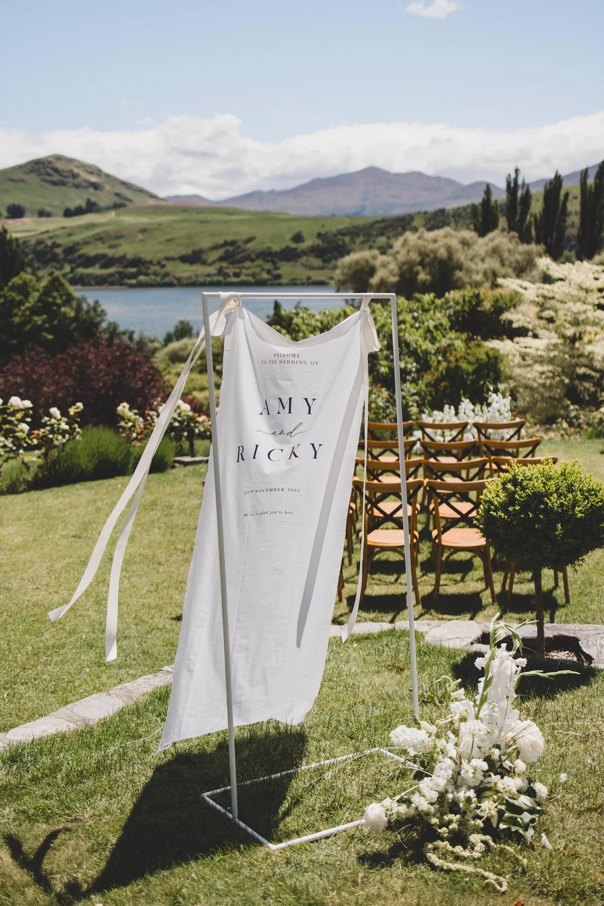 Wedding Stationery} Amy &amp; Ricky's Wedding at Stoneridge Estate, Queenstown