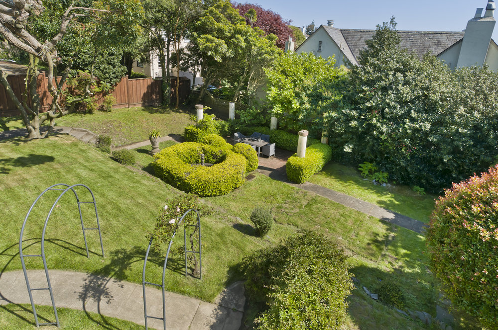 13-garden+view.jpg