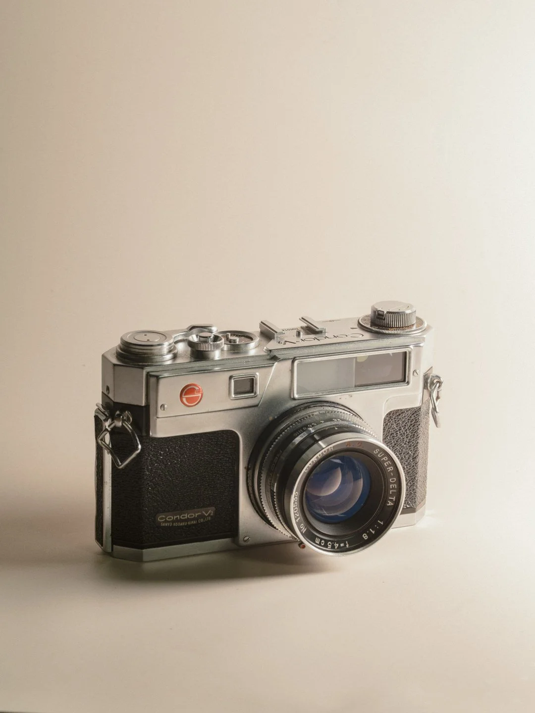 20260608_RefurbishedFilmCameras_By@LeviCalebAllan_080.jpg