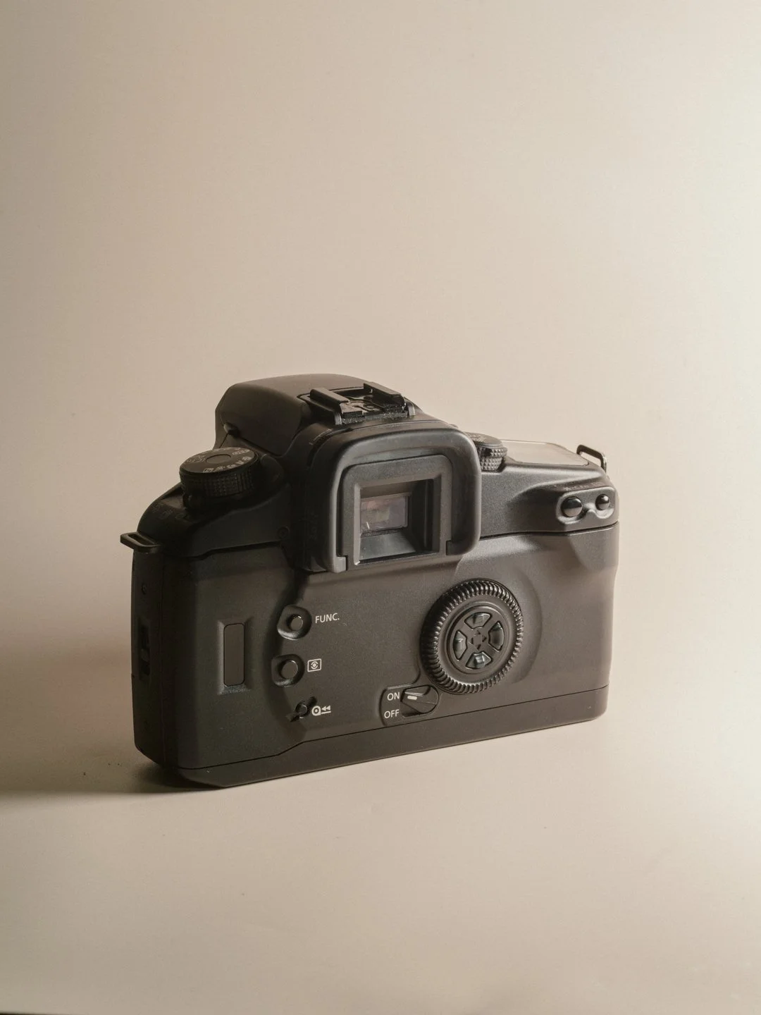 20260608_RefurbishedFilmCameras_By@LeviCalebAllan_071.jpg