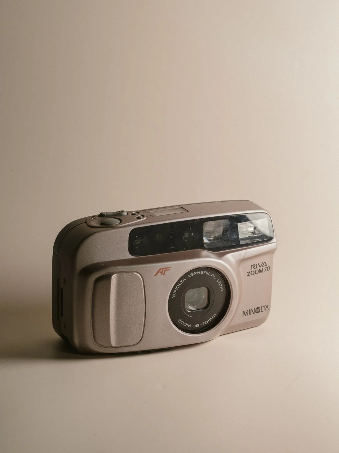 20260608_RefurbishedFilmCameras_By@LeviCalebAllan_046.jpg