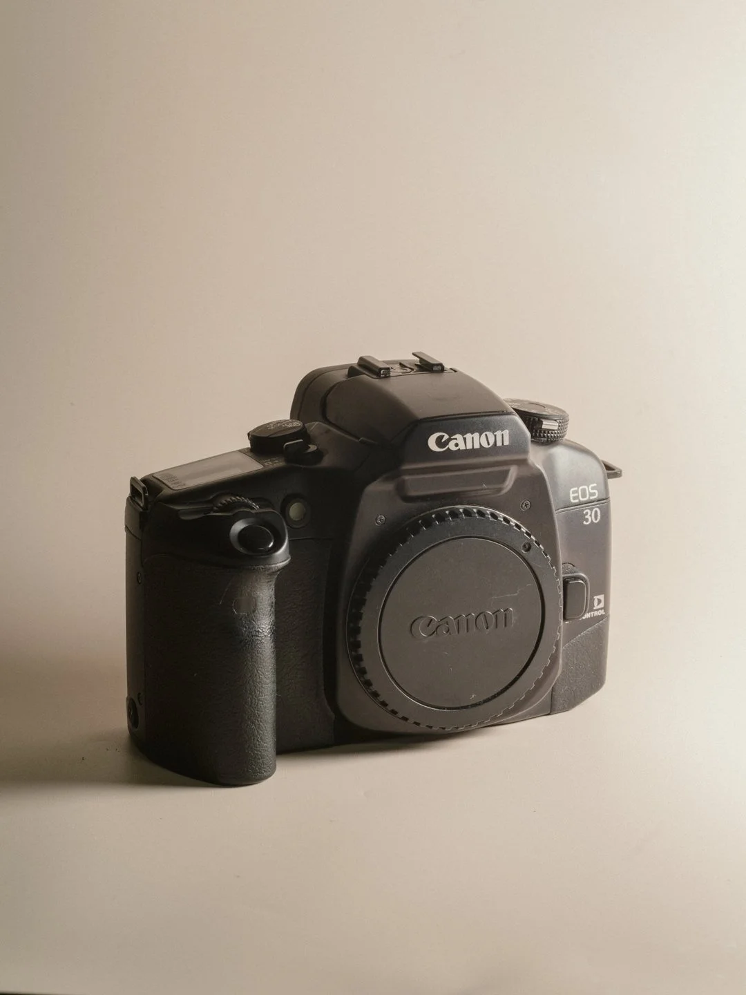 20260608_RefurbishedFilmCameras_By@LeviCalebAllan_069.jpg