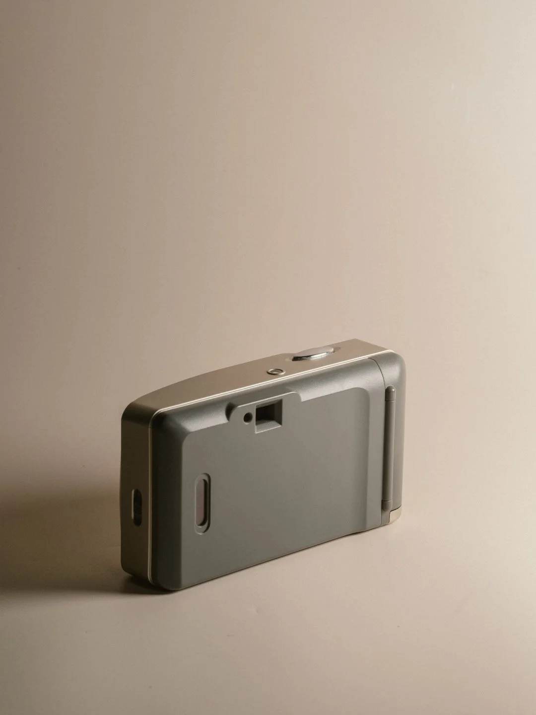 20260608_RefurbishedFilmCameras_By@LeviCalebAllan_043.jpg