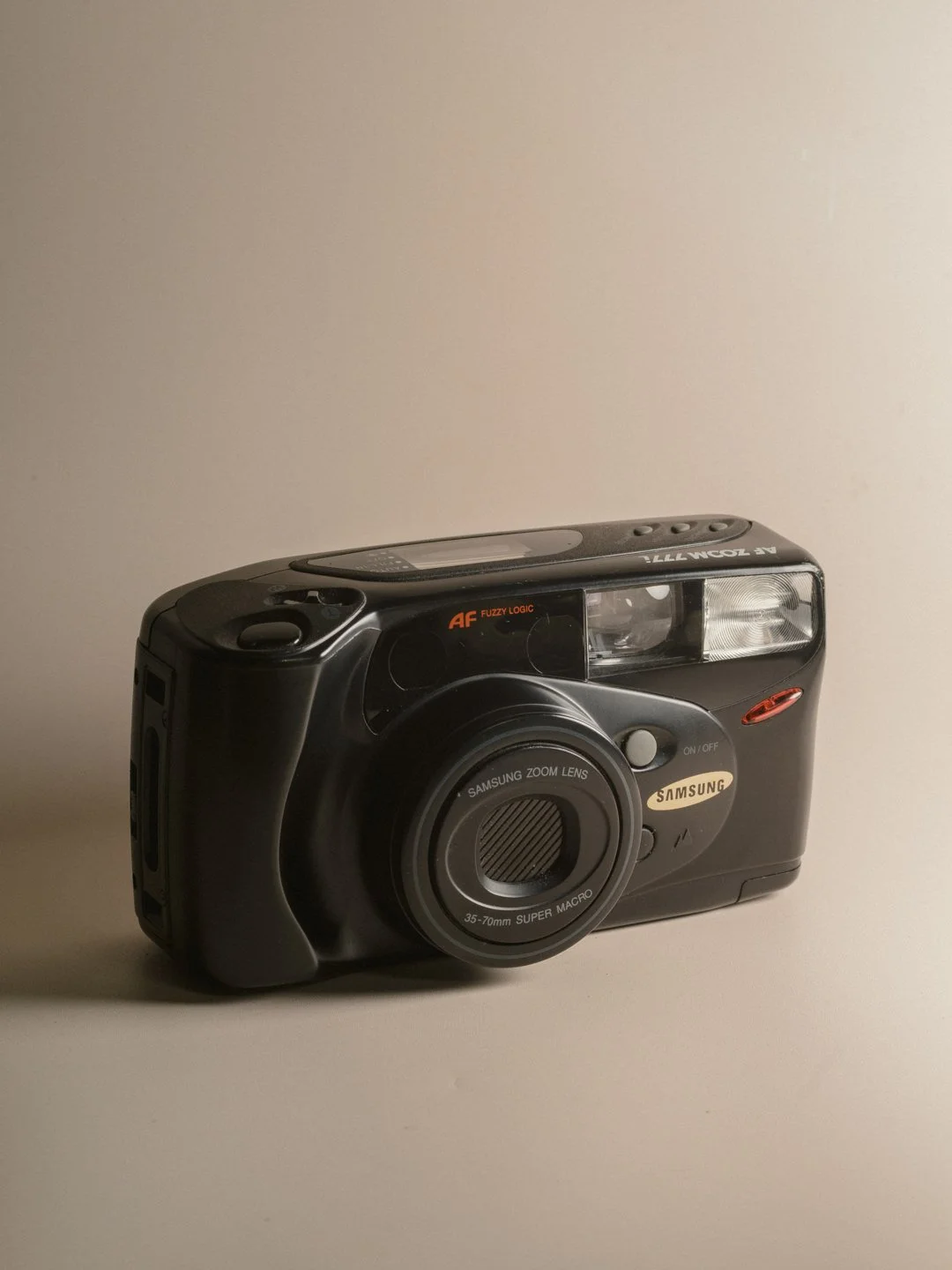 20260608_RefurbishedFilmCameras_By@LeviCalebAllan_056.jpg