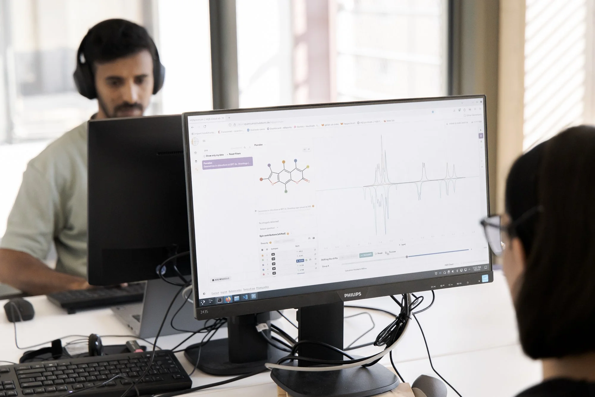 people use the nmr analysis platform HQSpectrum on a usual computer