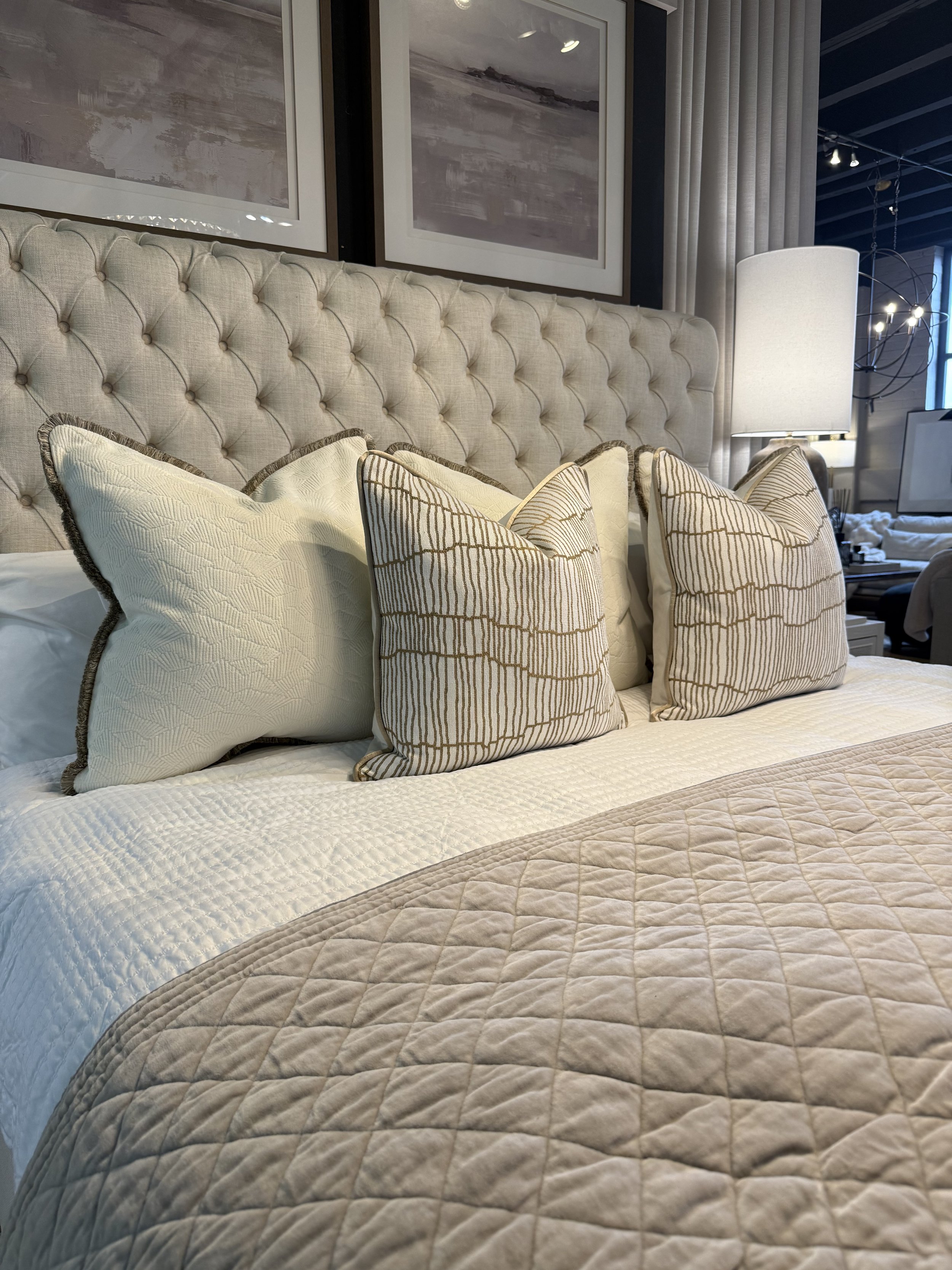 The Canale Bed Cushion Set