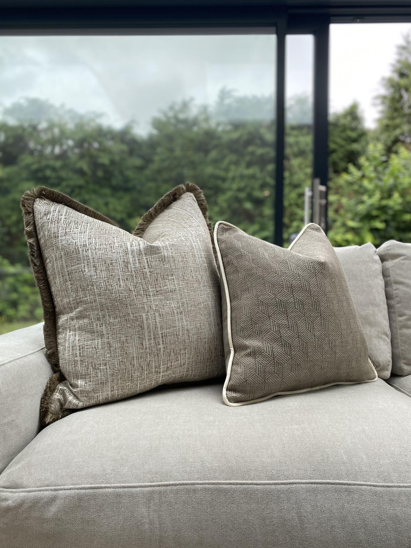 Limited Edition 'Mellifere Beige'