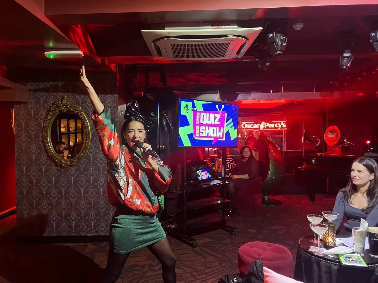 Call her the Princess Di of East London 👑

@ditzyritzyhost has been here there and everywhere bringing the glitz and glam to pub quizzes, bingo halls and dog shows. See you at the next one! 😘