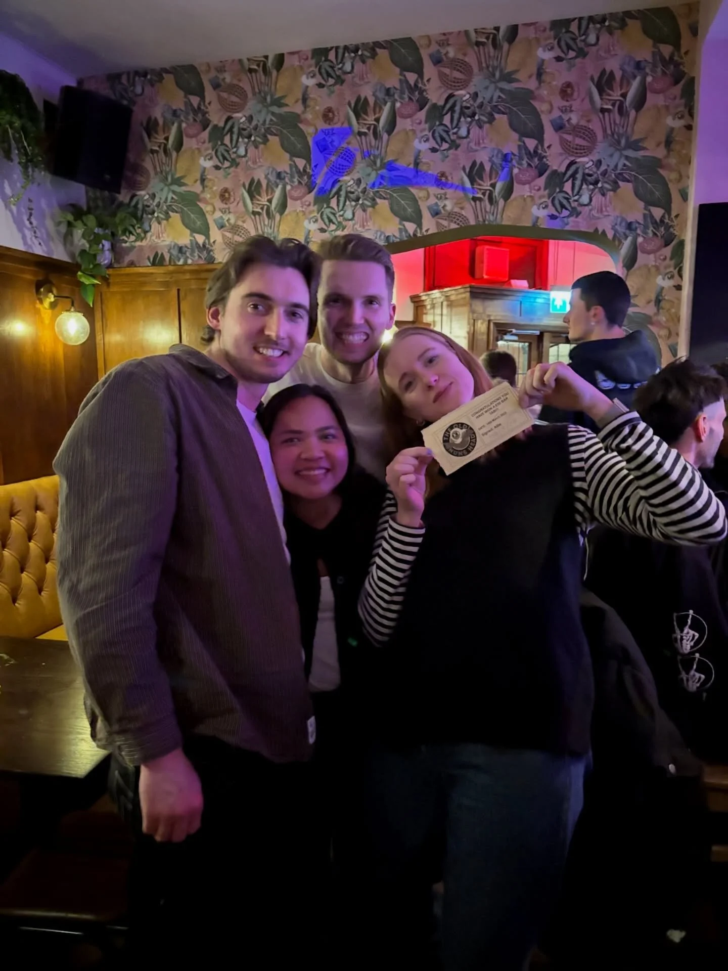 wow, we love pub quiz. 

Here&rsquo;s where you can get involved - 

MONDAY
@signalman.brighton Brighton | 8pm 

TUESDAY 
@theowln7 Archway | 8pm 

WEDNESDAY 
@supercutebrewhouse Brixton | 7pm 
@thejoineronworship Shoreditch | 6:30pm

THURSDAY 
@theo
